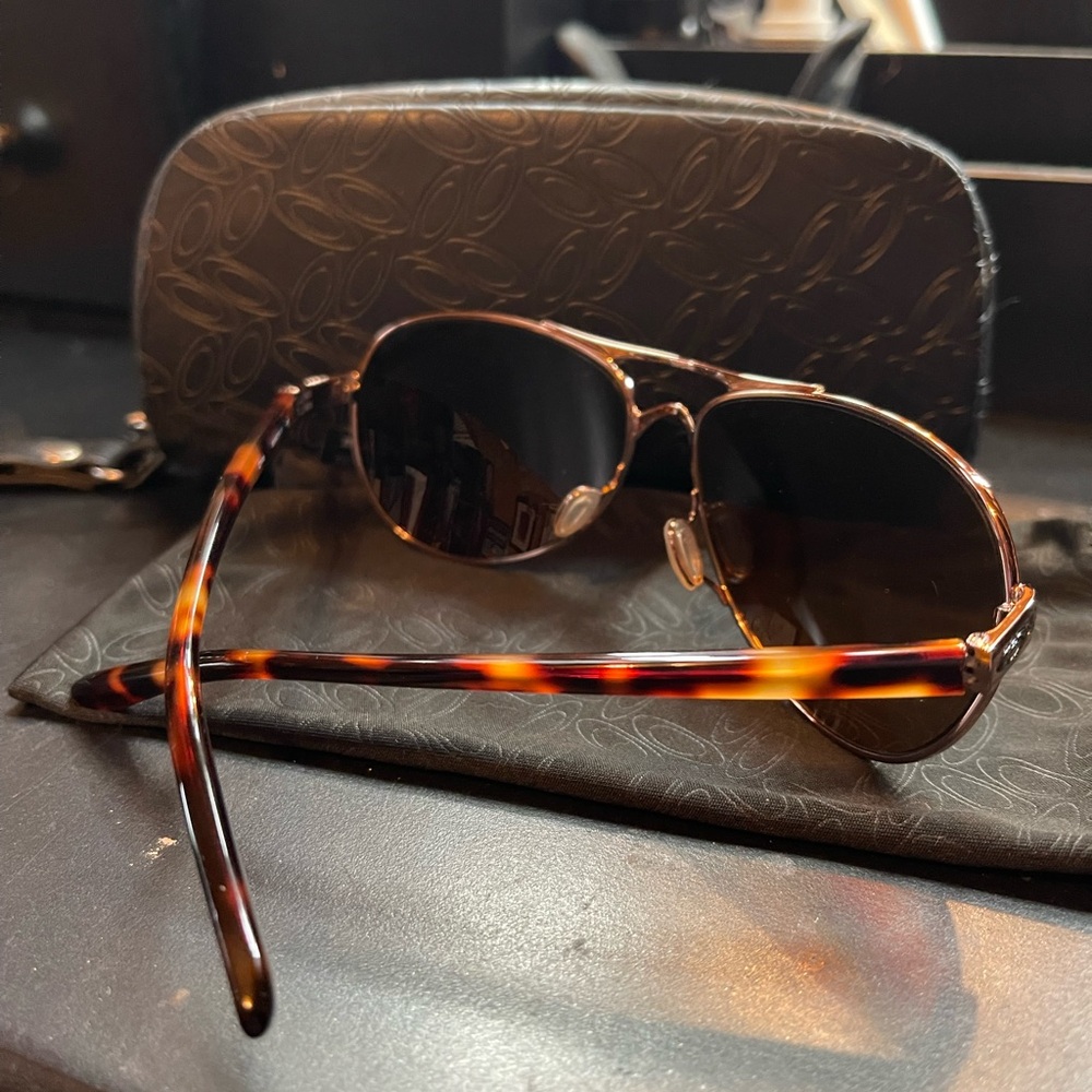 Oakley Feedback Sunglasses-Brown Gradient & Rose Gold-NEW
